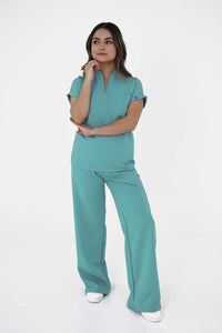 Uniformes quirúrgicos Milan elegante diseño camisa cuello en V y pantalón ancho con bolsas laterales
