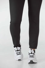 Black Valencia Antifluid